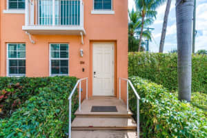 106 Moorings Drive, Lantana, FL 33462 Sold 03/28/25