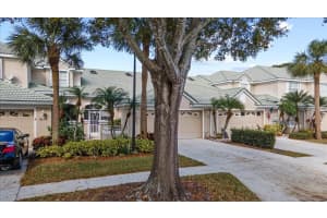 1657 SW Harbour Isles Circle 21, Port Saint Lucie, FL 34986 - MLS#R11053212