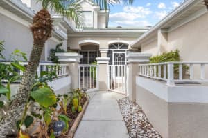 1657 SW Harbour Isles Circle 21, Port Saint Lucie, FL 34986 - MLS#R11053212