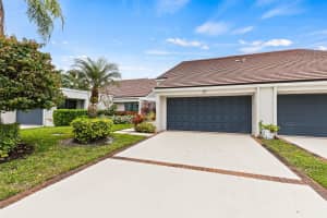 27 Edinburgh Drive, Palm Beach Gardens, FL 33418 Sold 04/29/25