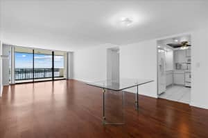 5200 N Flagler Drive 2402, West Palm Beach, FL 33407 - MLS#R11053220