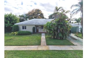 25 Harvard Drive, Lake Worth Beach, FL 33460 Sold 04/25/25