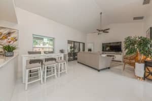 15 Dogwood Circle, Boynton Beach, FL 33436 Sold 03/21/25