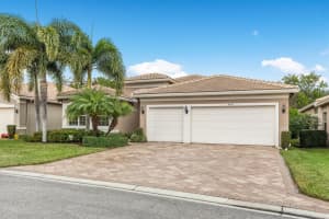 8699 Eagle Peak Pass, Boynton Beach, FL 33473 Sold 04/11/25