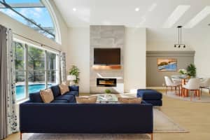3863 Woods Walk Boulevard, Lake Worth, FL 33467 Sold 04/03/25