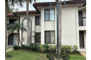 300 E Club Circle 207, Boca Raton, FL 33487 Sold 03/10/25