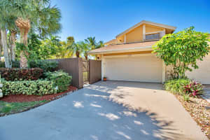 7671 Sierra Terrace W, Boca Raton, FL 33433 Sold 04/07/25