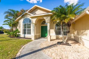 231 SE Crosspoint Drive, Port Saint Lucie, FL 34983 Sold 08/18/25