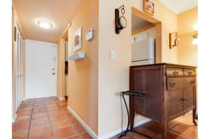1638 Embassy Drive 112, West Palm Beach, FL 33401 Sold 06/06/25