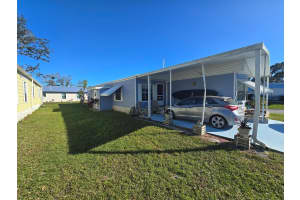 2 Villa Maria, Fort Pierce, FL 34951 Sold 02/05/25