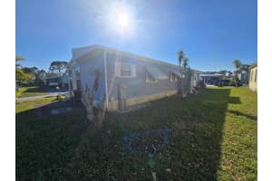 2 Villa Maria, Fort Pierce, FL 34951 Sold 02/05/25