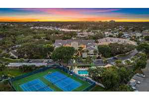 326 Oak Harbour Drive, Juno Beach, FL 33408 Sold 02/20/25