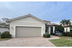 4206 Basket Oak Circle Mainstay Model, Vero Beach, FL 32967 Sold 05/15/25