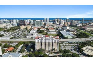 616 Clearwater Park 906 Road 906, West Palm Beach, FL 33401 - MLS#R11053573