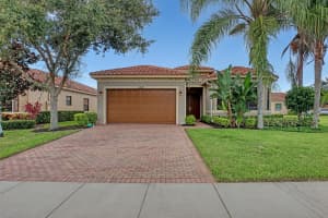 5508 57th Way, Vero Beach, FL 32967 - MLS#R11053636