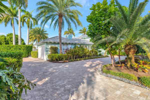 2727 NE 17th Street, Fort Lauderdale, FL 33305 Sold 03/10/25