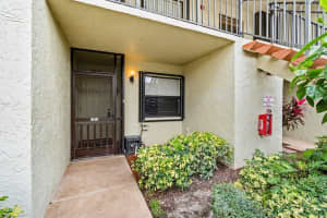 7891 Willow Spring Drive 1013, Lake Worth