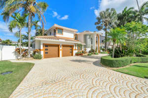 911 Hyacinth Drive, Delray Beach, FL 33483 Sold 05/15/25