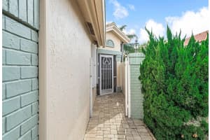 9779 Harbour Lake Circle, Boynton Beach, FL 33437 - MLS#R11053810