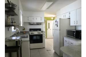 4 Alcala Lane, Port Saint Lucie, FL 34952 Sold 04/28/25