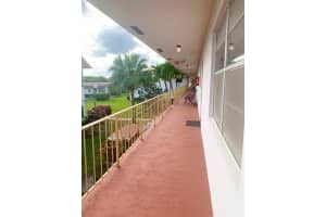 111 Plymouth N, West Palm Beach, FL 33417 Sold 03/20/25