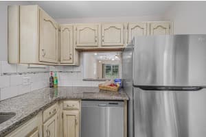 6 Lake Vista Trail 102, Port Saint Lucie, FL 34952 Sold 03/04/25