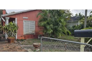 1222 S N Street, Lake Worth Beach, FL 33460 Sold 05/15/25