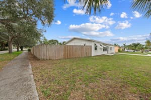 1400 13th Street, West Palm Beach, FL 33401 Sold 09/18/25