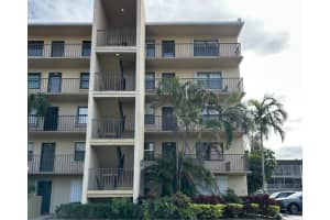 896 N Federal Highway 225, Lantana