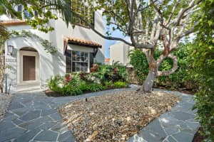 904 NE 2nd Avenue, Delray Beach, FL 33444 Sold 04/04/25