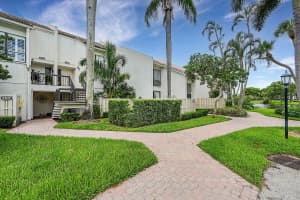 2109 Bridgewood Drive Drive, Boca Raton, FL 33434 Sold 02/27/25