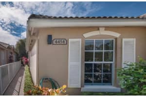 4454 NW Oak Branch Court, Jensen Beach, FL 34957 Sold 03/03/25