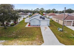 4835 29th Avenue, Vero Beach, FL 32967 Sold 04/15/25