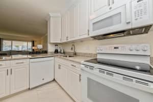2668 Garden Drive N 105, Lake Worth, FL 33461 Sold 02/26/25