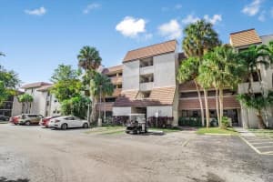 511 Ives Dairy Road 101-6, Miami, FL 33179 - MLS#R11054318