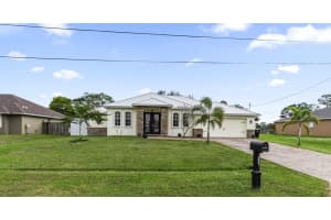 304 SW Ridgecrest Drive W, Port Saint Lucie, FL 34953 Sold 04/18/25