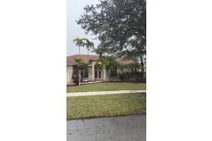 16247 Mariposa Circle S, Pembroke Pines, FL 33331 Sold 02/21/25