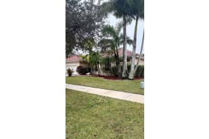 16247 Mariposa Circle S, Pembroke Pines, FL 33331 Sold 02/21/25