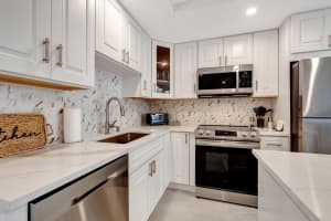 6 Lyndhurst A, Deerfield Beach, FL 33442 - MLS#R11054410