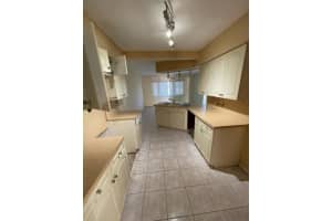 1637 40th Street, West Palm Beach, FL 33407 Sold 02/15/25