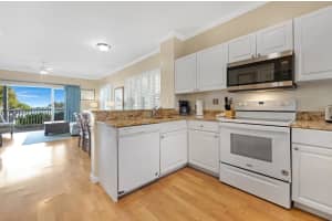 7067 Harbor Village Drive, Duck Key, FL 33050 Sold 07/28/25