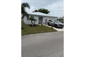 37 Mariosa, Port Saint Lucie, FL 34952 Sold 05/01/25