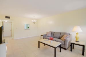 3654 Via Poinciana 403, Lake Worth, FL 33467 Sold 04/09/25