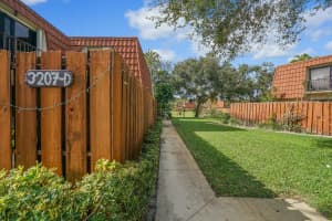 3207 Spanish Wells Drive 36-D, Delray Beach, FL 33445 Sold 03/05/25