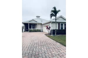 423 Ne Leaping Frog Way, Port Saint Lucie