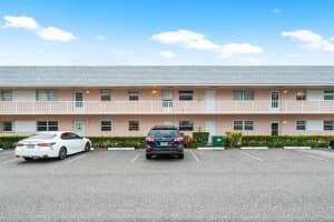 18081 Se Country Club Drive Bldg 32 Unit 318, Tequesta