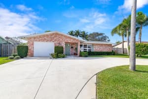 9865 Daisy Avenue, Palm Beach Gardens, FL 33410 Sold 02/28/25