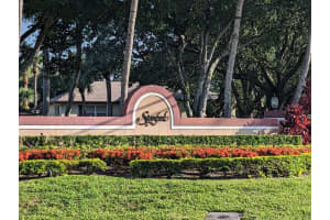 21 E Bedford Court B, Royal Palm Beach, FL 33414 Sold 02/14/25