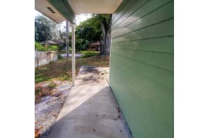 3186 1st. Street, Vero Beach, FL 32968 Sold 02/28/25