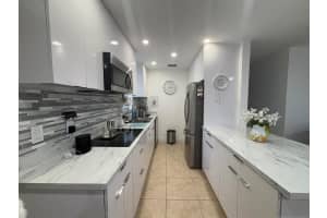 2009 Wellington Road, West Palm Beach, FL 33409 Sold 05/05/25